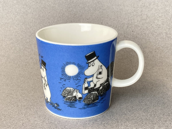 90's Moomin mug 1991 – 1999 Dark Blue Moominpappa Arabia Finland (1)