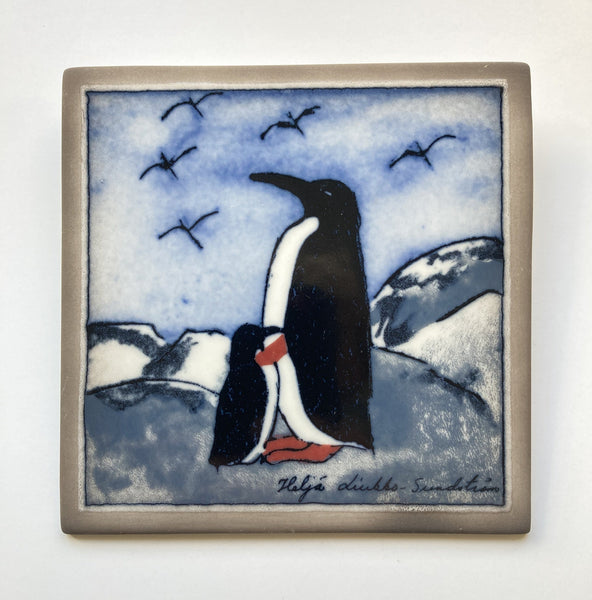 Heljä Liukko-Sundström - Penguin Wall Plate 12x12cm - 'Shelter' Arabia 1992