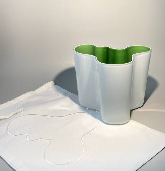 Alvar Aalto vase white-green 160mm 70 years Jubilee collection 2006 (IN BOX)