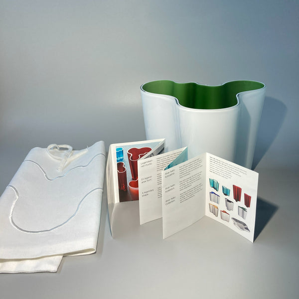 Alvar Aalto vase white-green 160mm 70 years Jubilee collection 2006 (IN BOX)