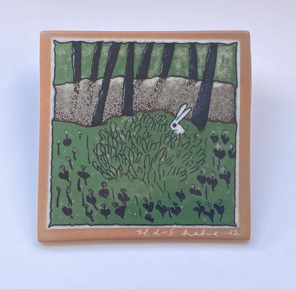 Heljä Liukko-Sundström - Bunny Wall Plate 12x12cm - 'Bunny in the bushes' Arabia 1982