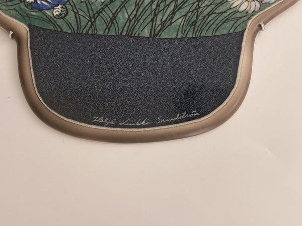 Heljä Liukko-Sundström  Ceramic Art Plate 28,3cm - 'Ruiskukka ja päivänkakkara' - Arabia 1995