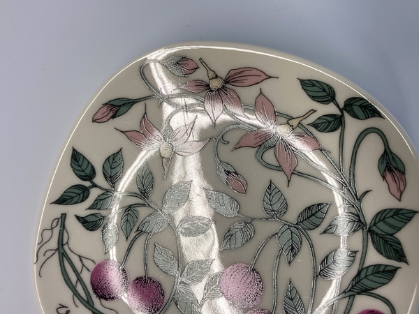 Wall plate - Arabia 12cm Esteri Tomula Cranberry 1982-86