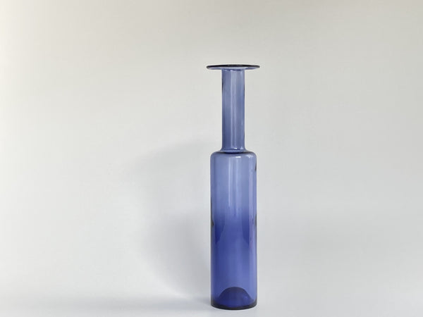 Nanny Still vase / bottle delicate blue Riihimäen Lasi (G9)