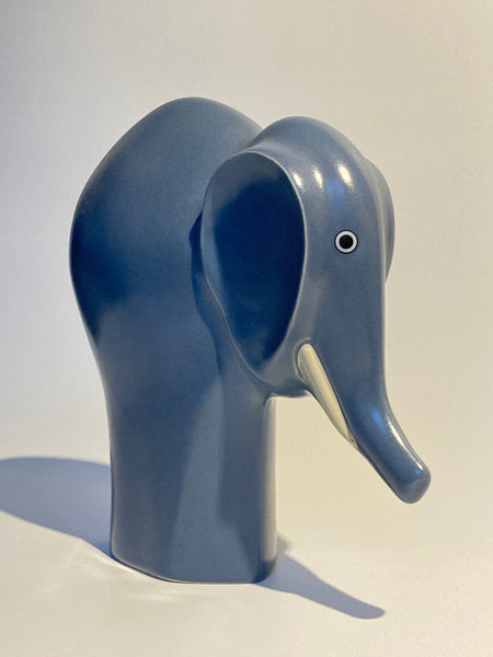 Howard Smith - Elephant or Baby Elephant - Run free collection Arabia ceramics Finland 1990s