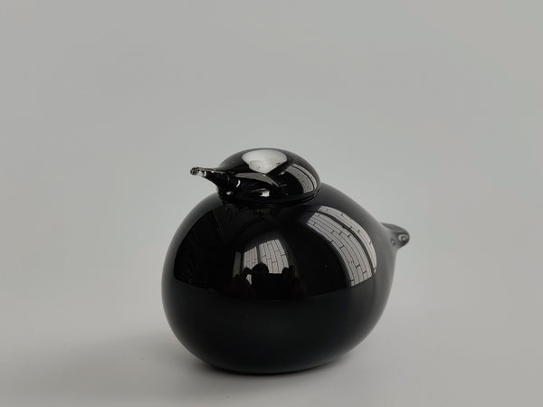 Puffball Black Oiva Toikka Kuukunen Nuutajärvi Finland