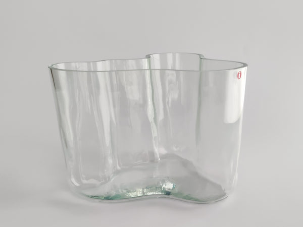 Alvar Aalto Vase Savoy 2002 blown into wooden mold 14cm