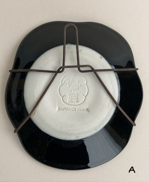 Birger Kaipiainen - Wall Plate small "Viola" Arabia Finland