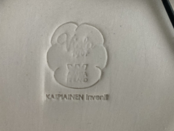 Birger Kaipiainen - Viola wall plate big Arabia Finland