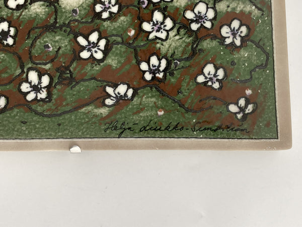 Heljä Liukko-Sundström  Ceramic Art Plate 21cm - 'Niittykukat' - Arabia 1991