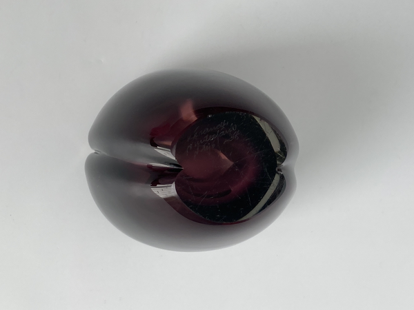 Kaj Franck - KF106 Art glass bowl 11cm purple - Nuutajärvi Notsjö 1956