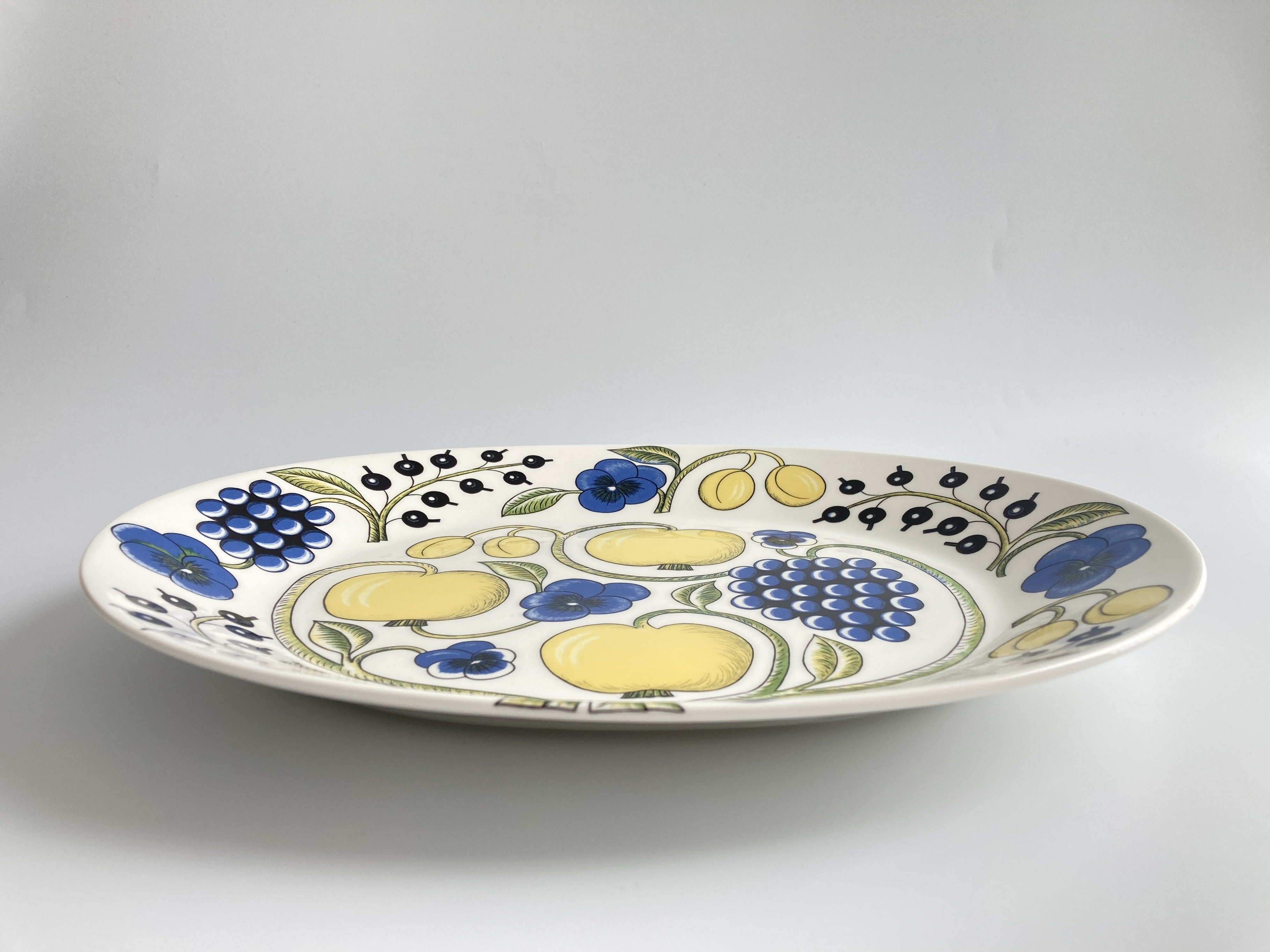 Birger Kaipiainen Paratiisi Paradise serving plate Arabia