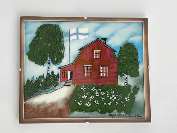 Heljä Liukko-Sundström  Ceramic Art Plate 20,7cm - 'Punainen tupa ja perunamaa' - 1997 (in box)