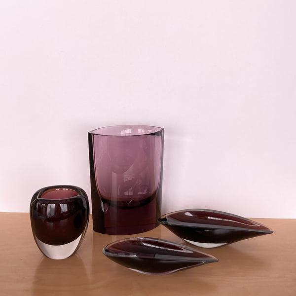 Kaj Franck - N407 purple vase Nuutajärvi Notsjö 1967