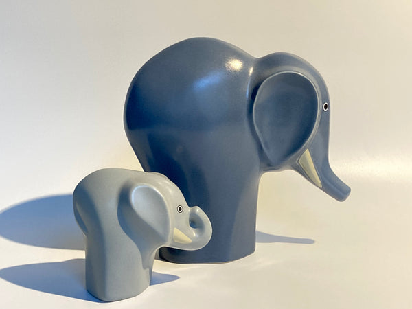Howard Smith - Elephant or Baby Elephant - Run free collection Arabia ceramics Finland 1990s