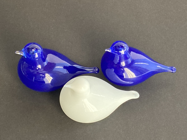 White Sinisukka type of bird by Oiva Toikka Nuutajärvi RARE special variant