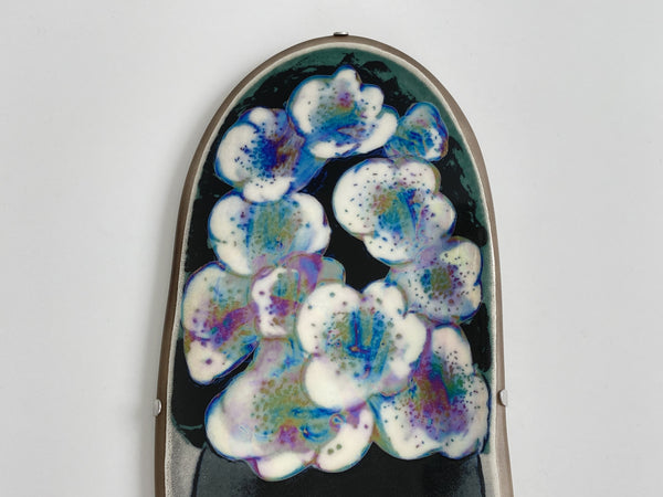 Heljä Liukko-Sundström - Flower Wall Plate 32cm by Arabia 1990