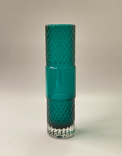 Tamara Aladin - green vase model 1492 Riihimäen Lasi 1967-1968