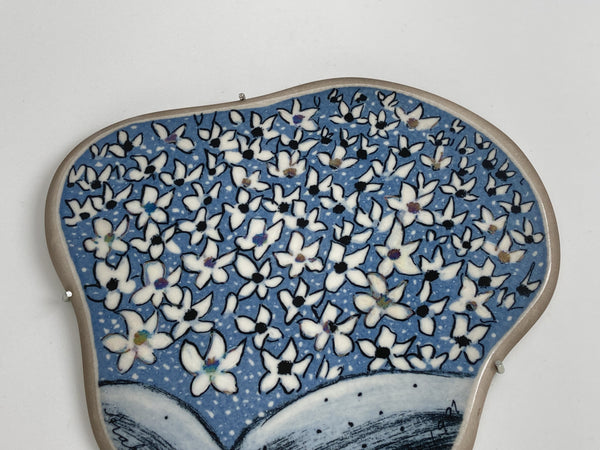 Heljä Liukko-Sundström  Ceramic Art Plate 18cm - 'Valkovuokot' - Arabia 1991