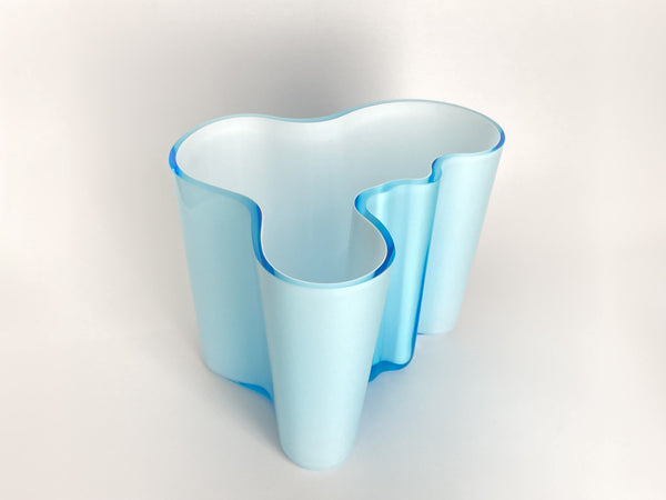 Alvar Aalto - Vase in twin color light blue & white 160mm