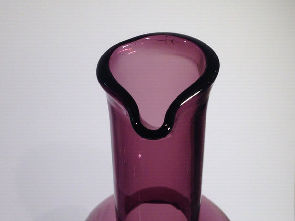Nanny Still vase / bottle  purple red Riihimäen Lasi (G1)