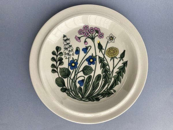Flora series - Coffee Cup and saucer - decoration by Esteri Tomula Arabia 1979-1981