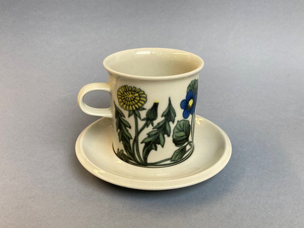 Flora series - Chocolate Cup with saucer - decoration by Esteri Tomula  Arabia 1979-1981