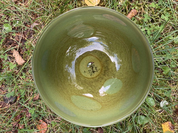 Oiva Toikka - Decorative Green Bowl with some copper lustre