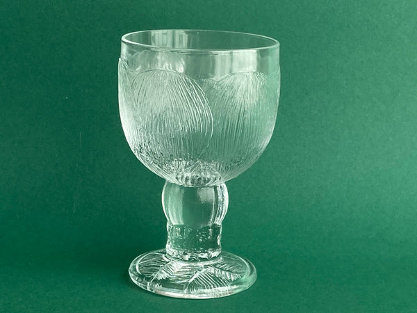 Pioni Glass on foot - by Oiva Toikka Nuutajärvi