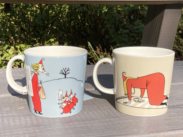 z10 Fillyjonk beige Moomin mug  2004-2013 (with sticker)