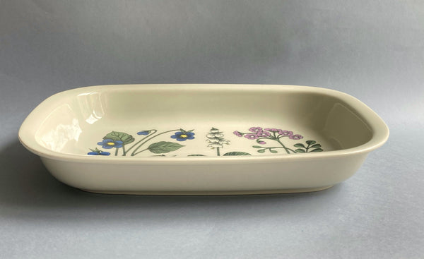 Flora series - Serving plate - decoration by Esteri Tomula  Arabia 1979-1981