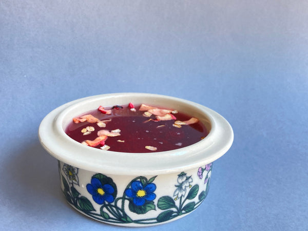 Flora series - 3dl Bowl - decoration by Esteri Tomula  Arabia 1979-1981