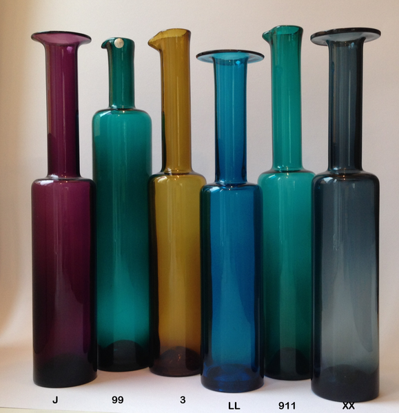 Nanny Still vase / bottle purple red Riihimäen Lasi (J)