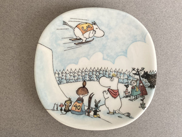 Moomin Wall Plates with Winter sports themes by Arabia 2002-2004