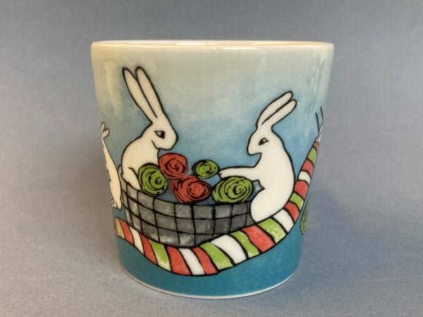 Bunny mug - Knitting Bunnies - Heljä Liukko-Sundström 2008 Arabia