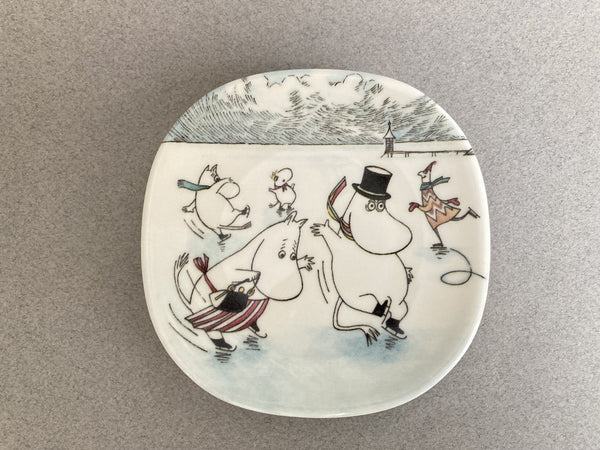 Moomin Wall Plates with Winter sports themes by Arabia 2002-2004