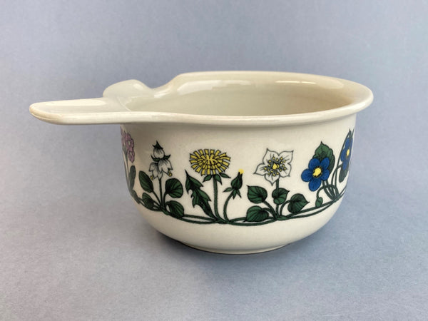 Flora series - 8,5dl Bowl - decoration by Esteri Tomula  Arabia 1979-1981