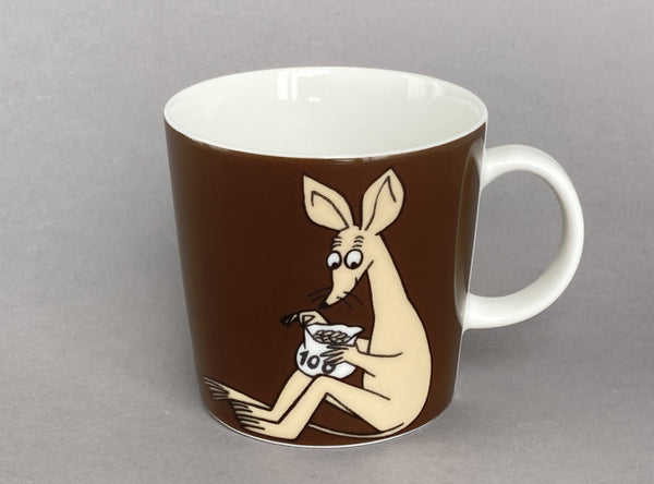 z18 Sniff brown Moomin mug 2002-2008 by Arabia Finland (3)