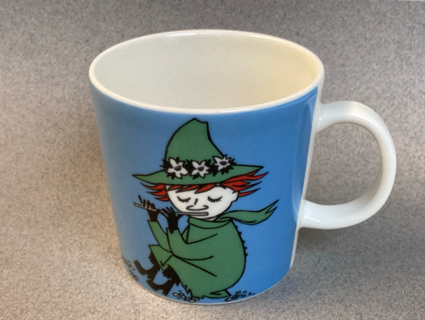 z08 Snufkin blue Moomin mug, 2002-2014