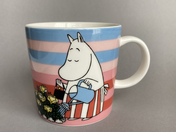 Summer-10, Rose Garden Moomin mug by Arabia Finland