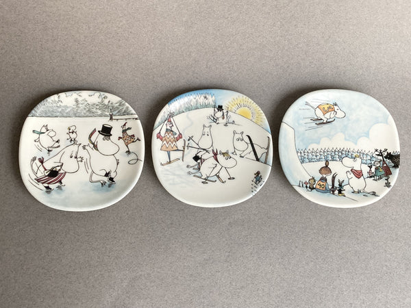 Moomin Wall Plates with Winter sports themes by Arabia 2002-2004
