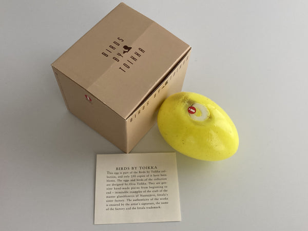 Egg shiny yellow - Oiva Toikka Nuutajärvi Finland in original box RARE