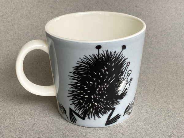 z05 Stinky Moomin mug grey 2001- by Arabia, Finland