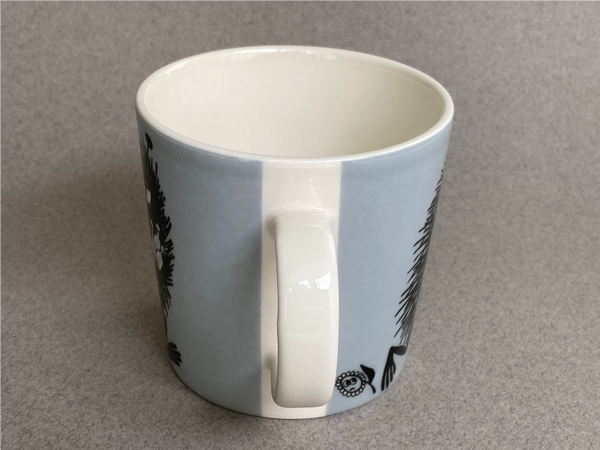 z05 Stinky Moomin mug grey 2001- by Arabia, Finland